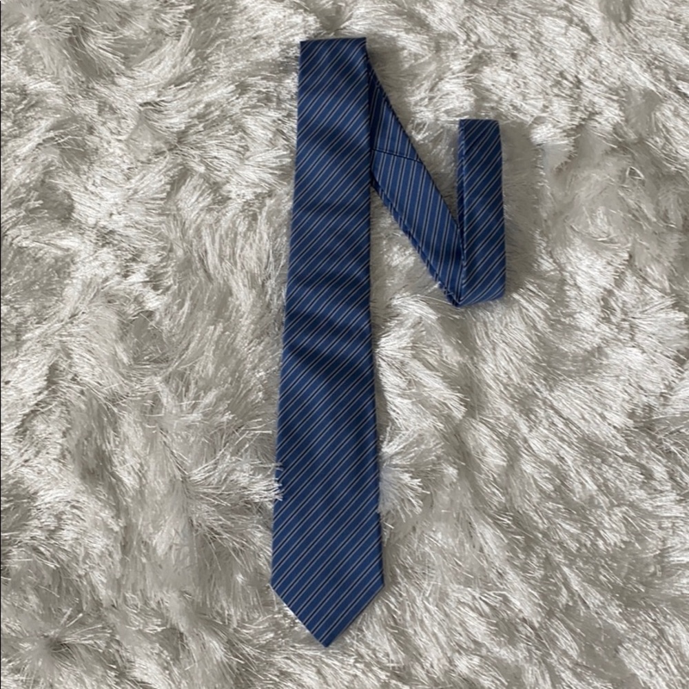 Men’s tie -